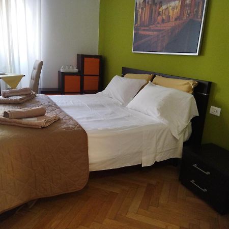 Piazza Goldoni Rooms Triest Exterior foto