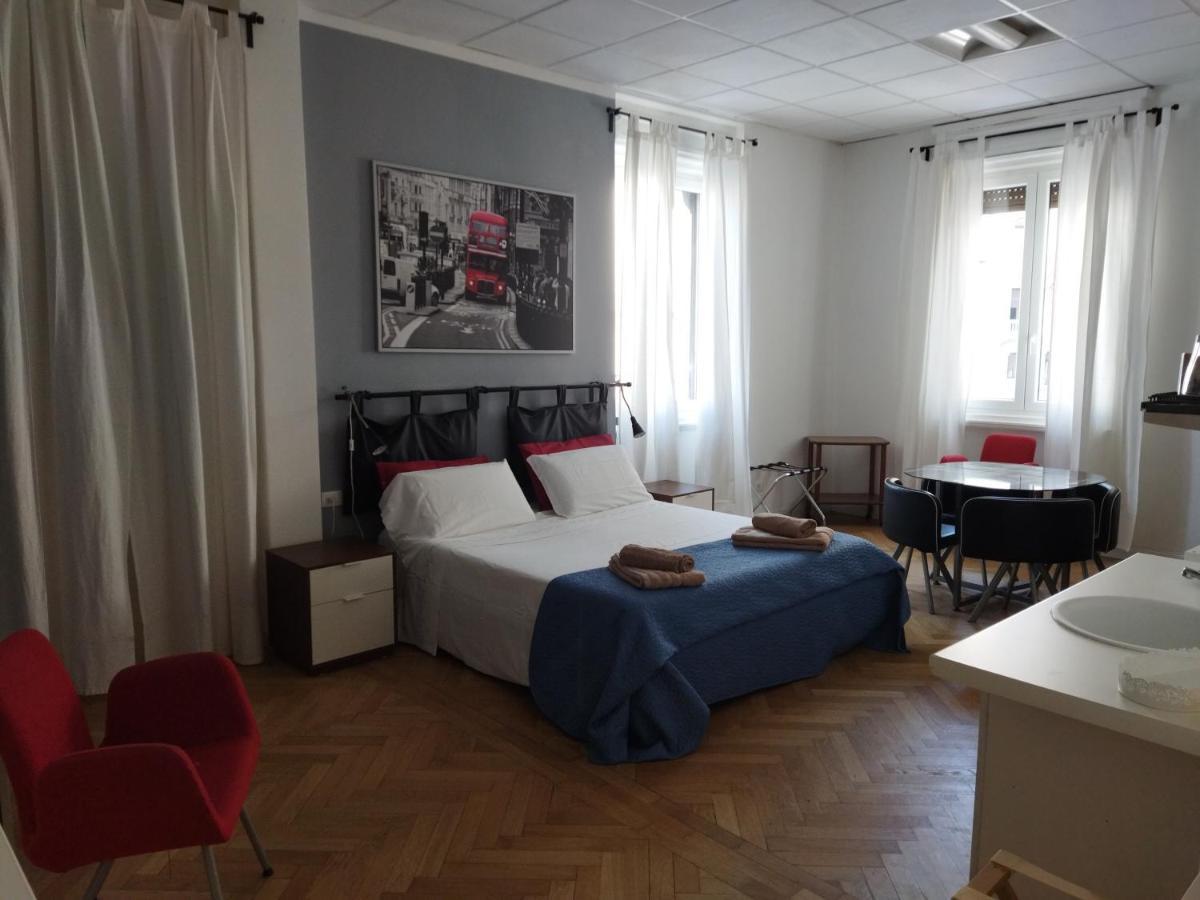 Piazza Goldoni Rooms Triest Exterior foto